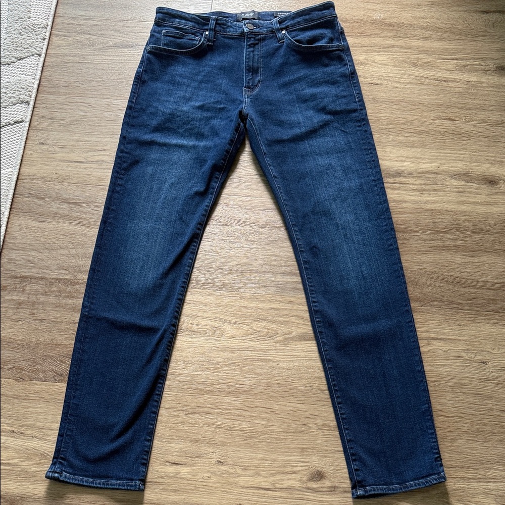 34 Heritage Courage Mid-Rise Straight Men’s Jeans! 34x34! Like New!